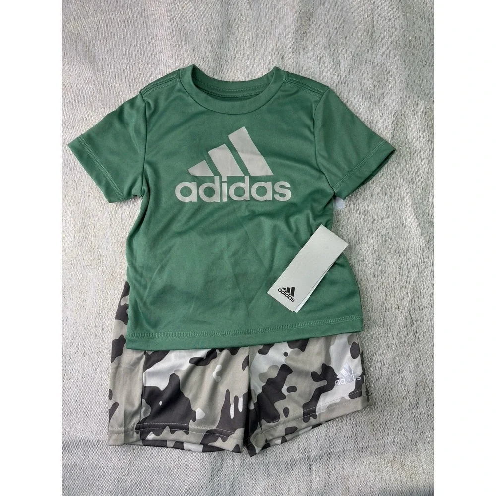 NWT Adidas set size 18 months